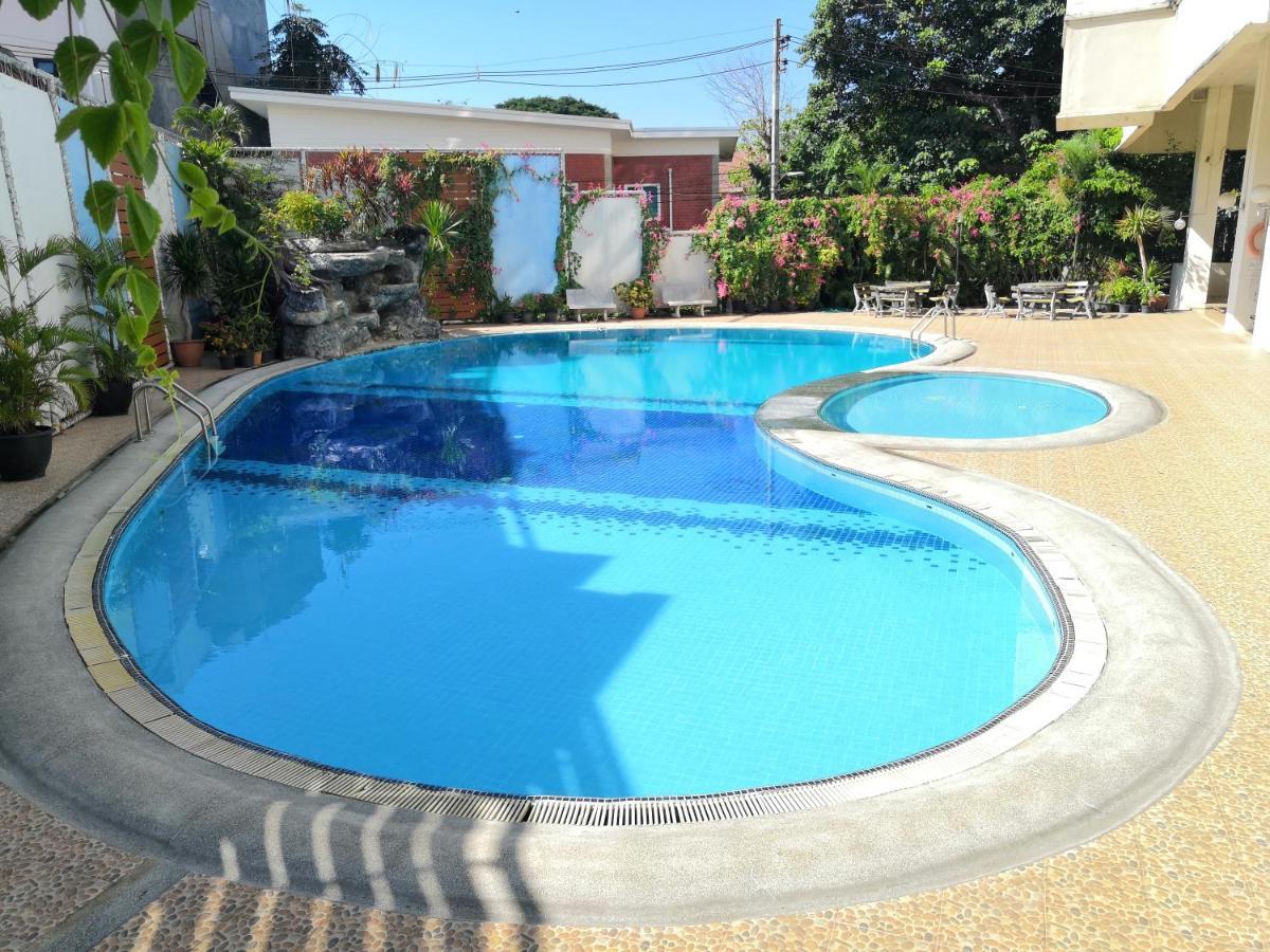 26 Condo With Pool Opposite The Train Station, Near Old City And Nimman Chiang Mai Exterior photo