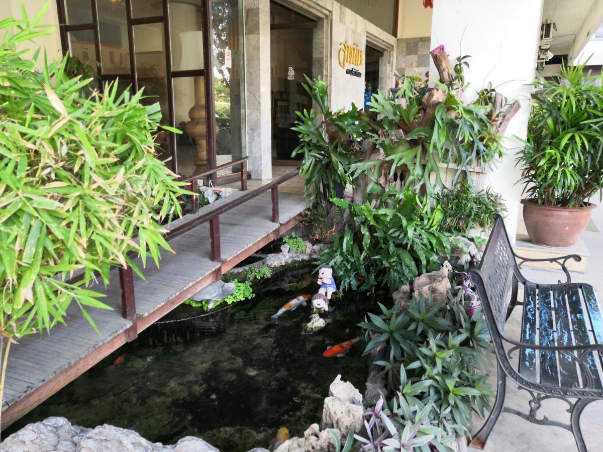 26 Condo With Pool Opposite The Train Station, Near Old City And Nimman Chiang Mai Exterior photo