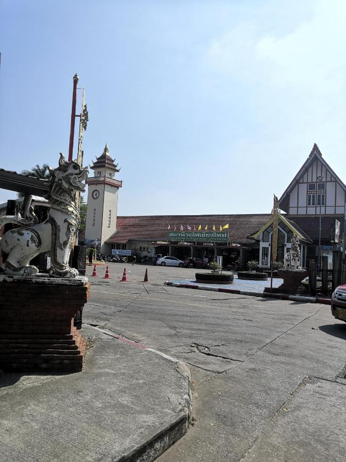 26 Condo With Pool Opposite The Train Station, Near Old City And Nimman Chiang Mai Exterior photo