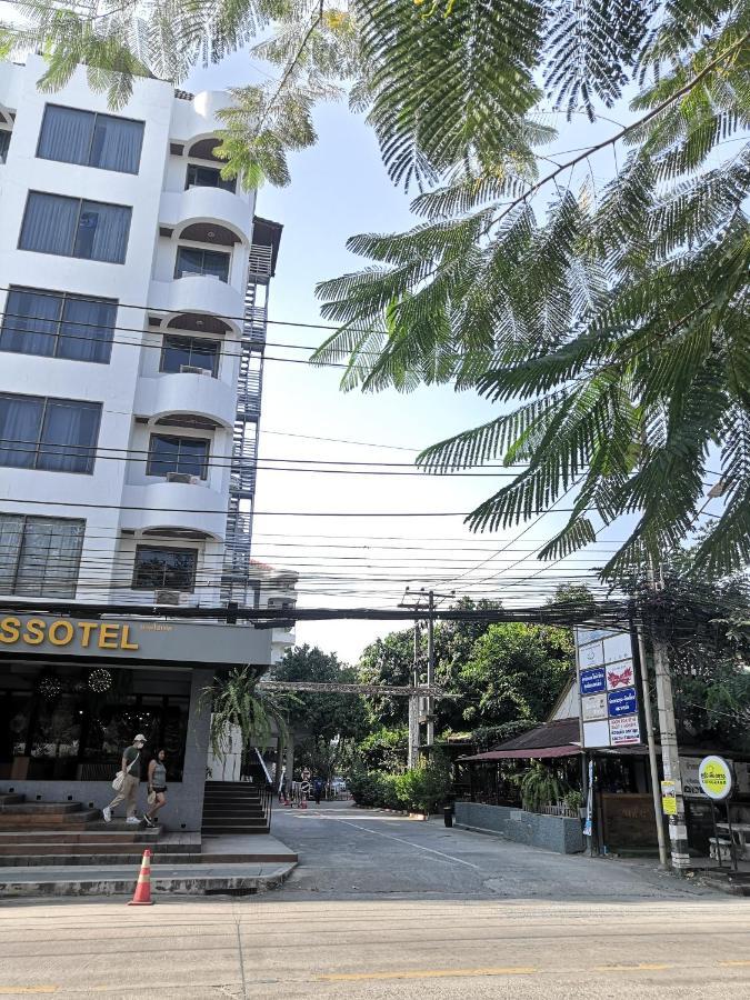 26 Condo With Pool Opposite The Train Station, Near Old City And Nimman Chiang Mai Exterior photo