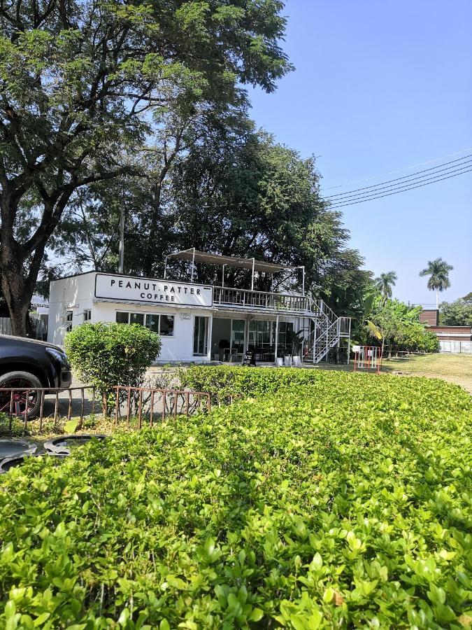 26 Condo With Pool Opposite The Train Station, Near Old City And Nimman Chiang Mai Exterior photo