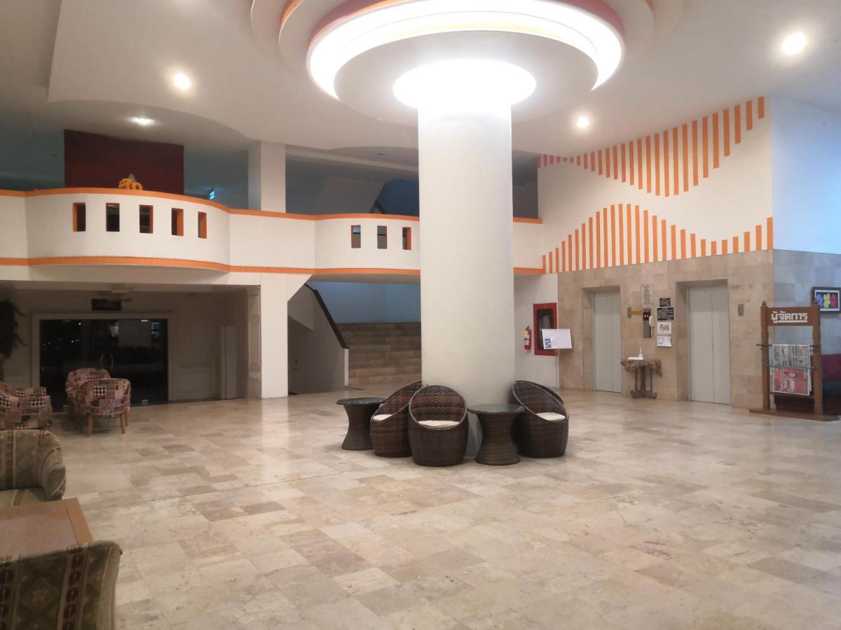 26 Condo With Pool Opposite The Train Station, Near Old City And Nimman Chiang Mai Exterior photo